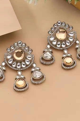Gold color kundan earrings