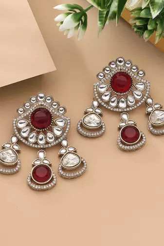 Red color kundan earrings