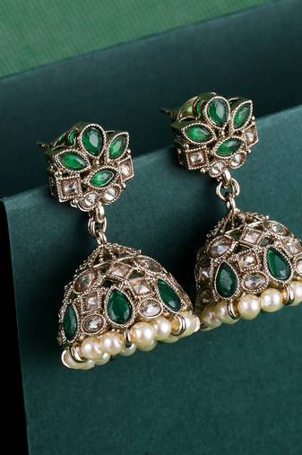 Appealing flower design green uncut kundan stone antique gold plated jhumki earring for women