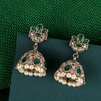 Appealing flower design green uncut kundan stone antique gold plated jhumki earring for women 3