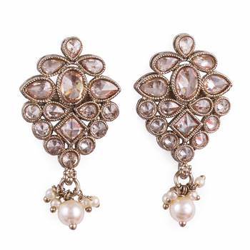 Flower design brown uncut kundan stone mother of pearl antique gold plated dangle earring for women 2