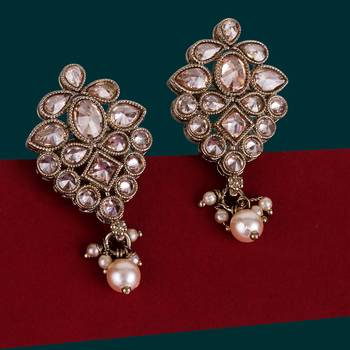 Flower design brown uncut kundan stone mother of pearl antique gold plated dangle earring for women 3