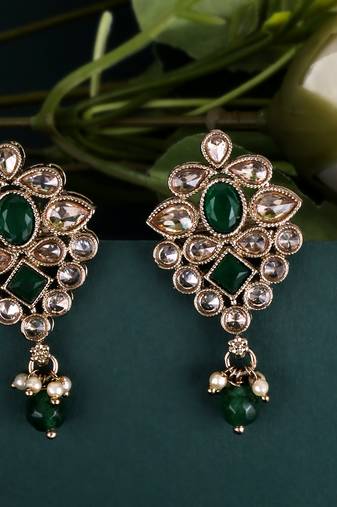 Flower design green uncut kundan stone mother of pearl antique gold plated dangle earring for women