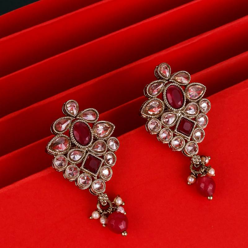 Flower design red uncut kundan stone mother of pearl antique gold plated dangle earring for women