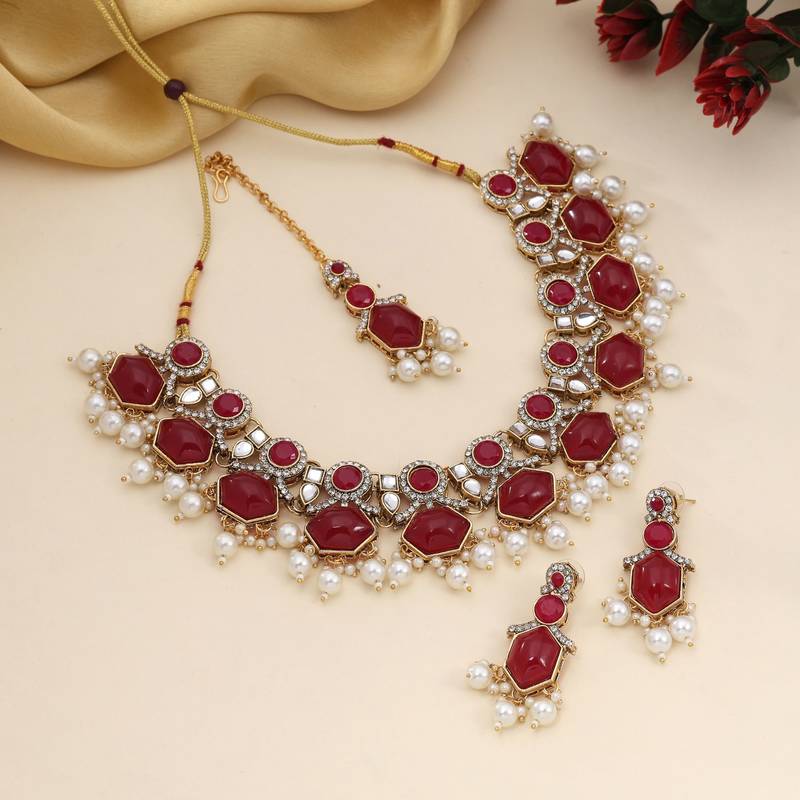 Red color kundan necklace set