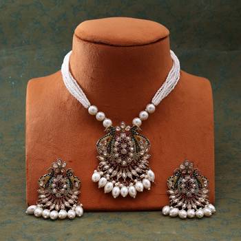 Multi color kundan necklace set 2