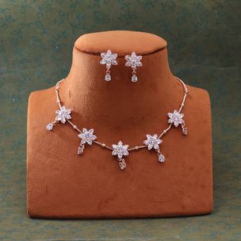 White color stone necklace set 2