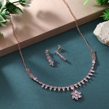 White color stone necklace set 1