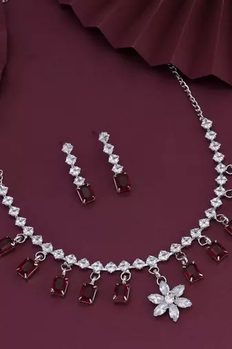 Maroon color stone necklace set