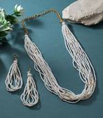 White color puwai necklace set