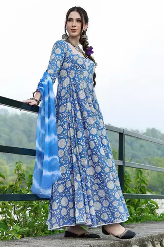 Sanganeri kalidaar handblock dress with leheriya duppatta