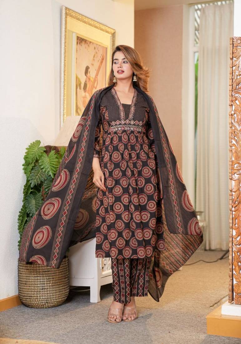 Aaysa floral printed black round neck pure cotton kurta with trouser & dupatta
