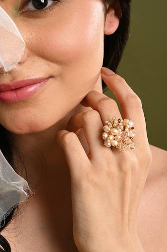 Peach pearl and crystal gold plated ring for all fingers