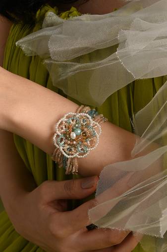 Round floral pearl colourful crystal and stone bracelet