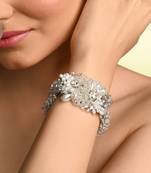 Silver plated pearl festive bracelet