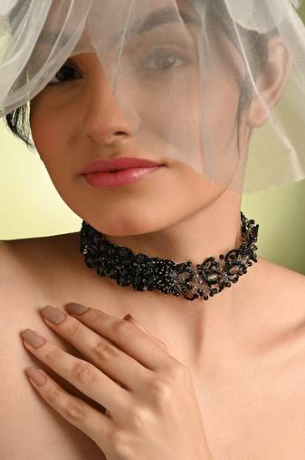 Jet black stone crytal silver plated cocktail choker necklace