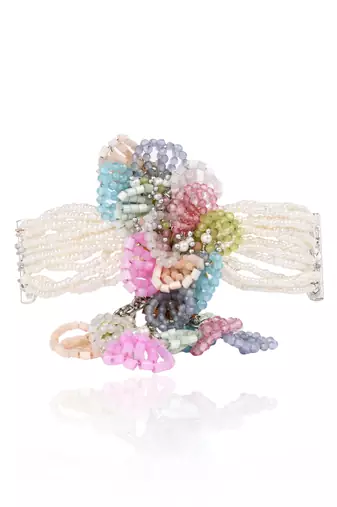 Pearl necklace withcolourful crystal flower bunch pendant