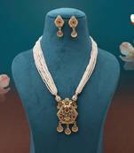 Pink color matte gold necklace set