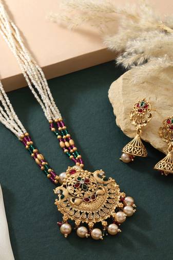 Pink & green color matte gold necklace set