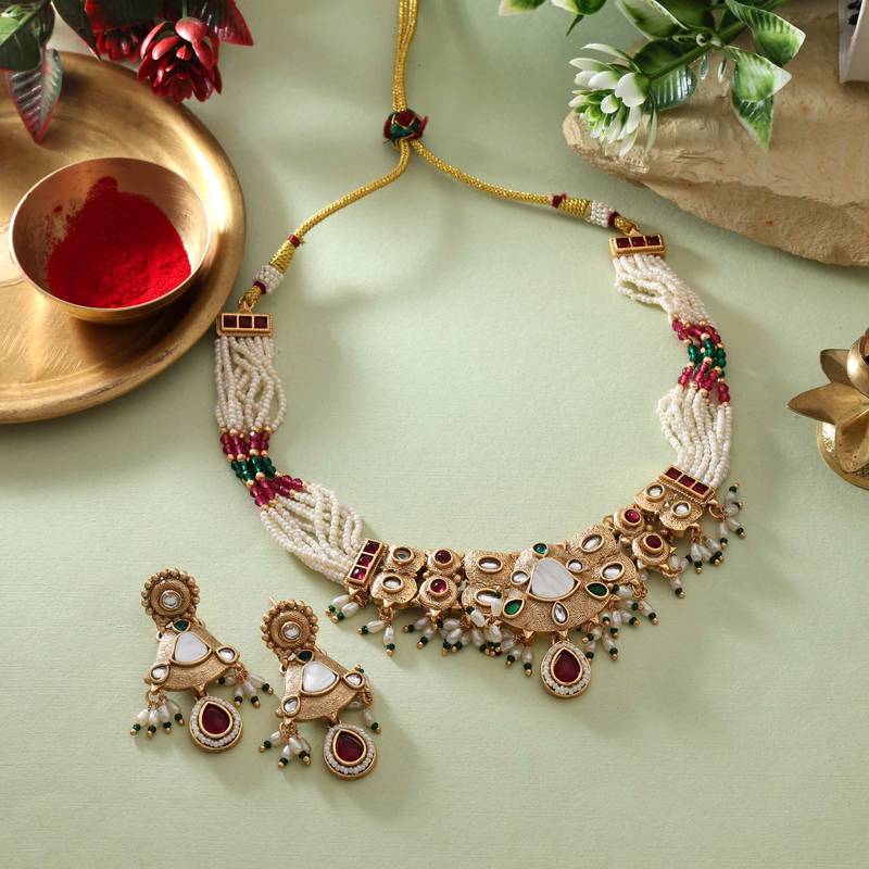 Multi color matte gold necklace set