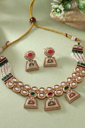 Rani & green color matte gold necklace set
