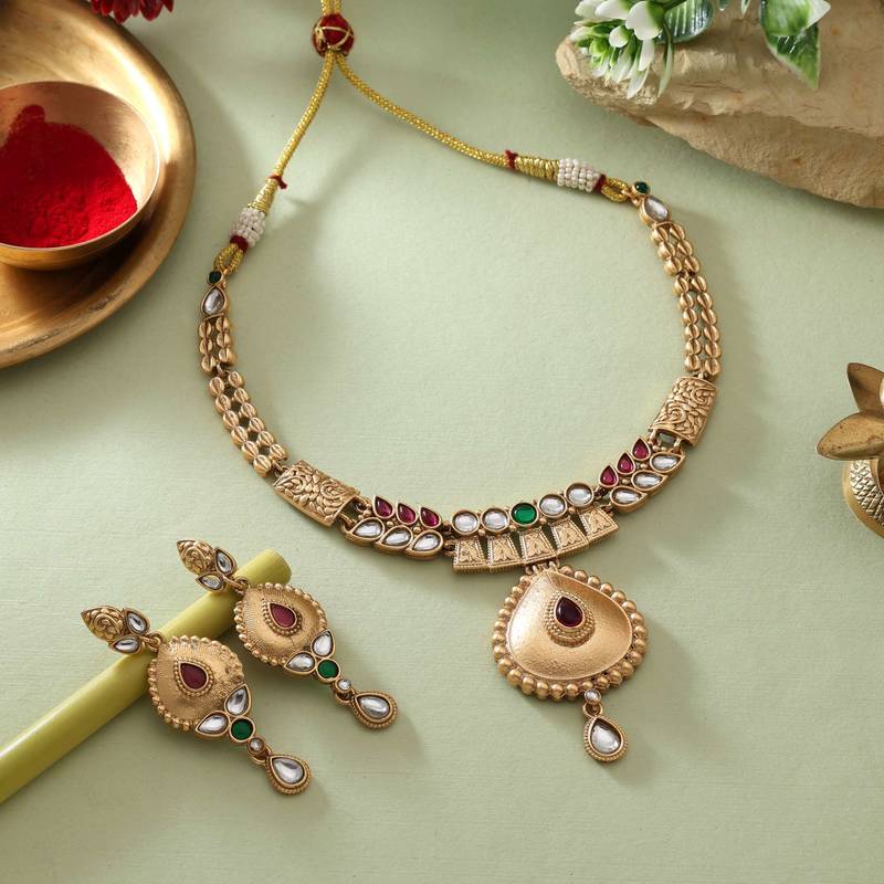 Pink & green color matte gold necklace set