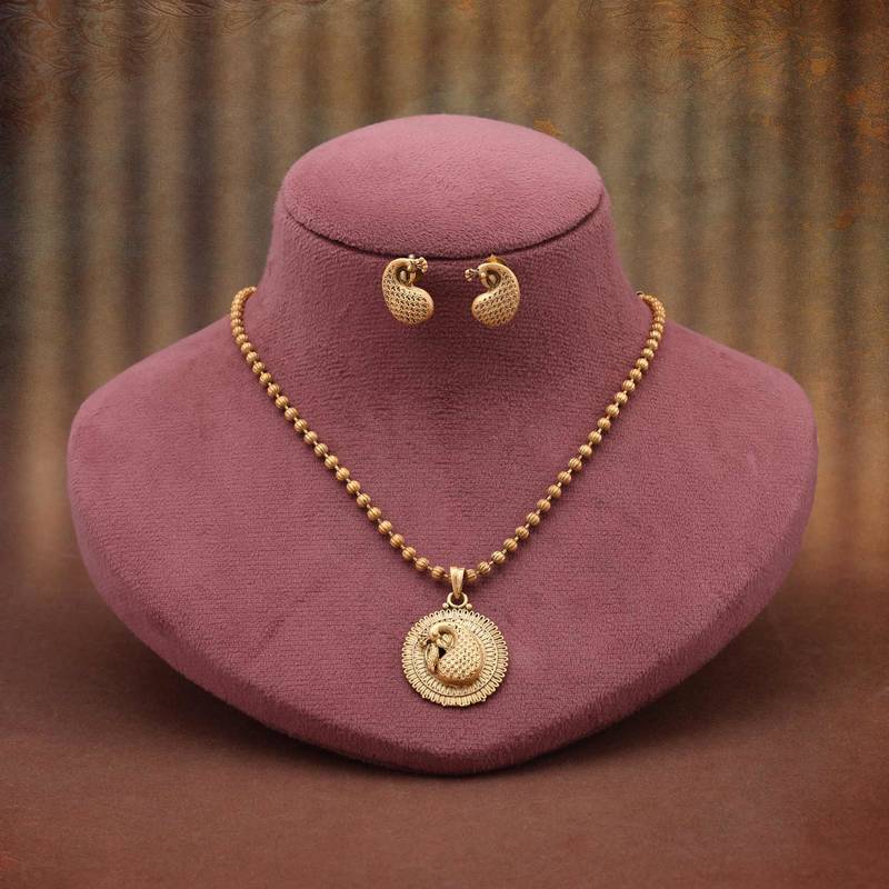 Gold color matte gold necklace set