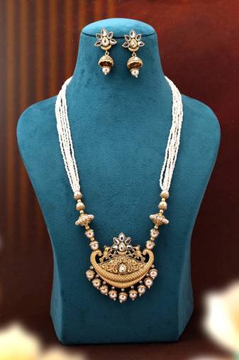 Gold color matte gold necklace set