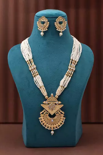 Gold color matte gold necklace set