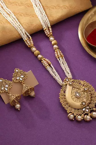 Gold color matte gold necklace set