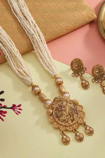 Gold color matte gold necklace set