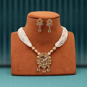 Rani & green color matte gold necklace set 2