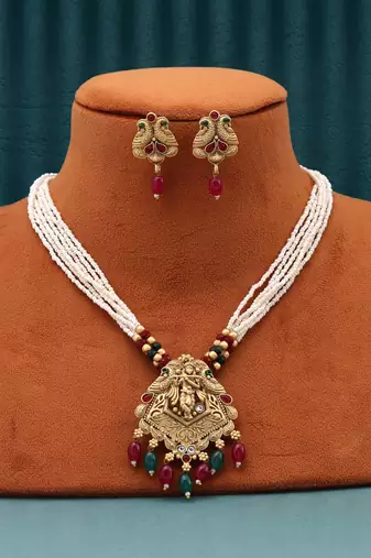 Rani & green color matte gold necklace set