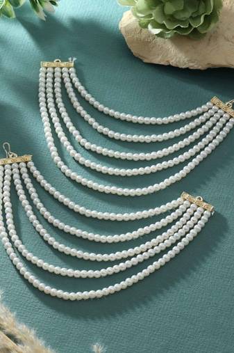 White color earrings chain