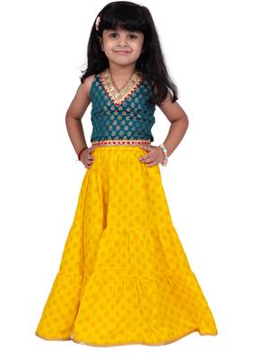 Brocade sleeveless embellished top with sharara-rama green & yellow 1