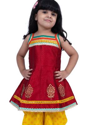 Jacquard  sleeveless placement print top with dhoti-maroon & yellow 5