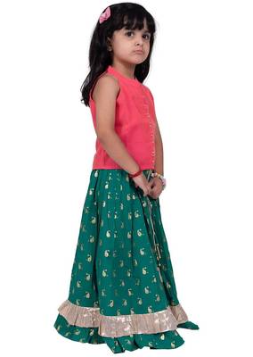 Chanderi woven sleeveless solid top & printed lehenga-coral & green 3