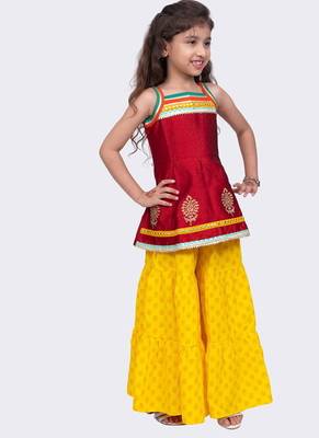Jacquard woven  sleeveless placement print top with sharara-maroon & yellow 4