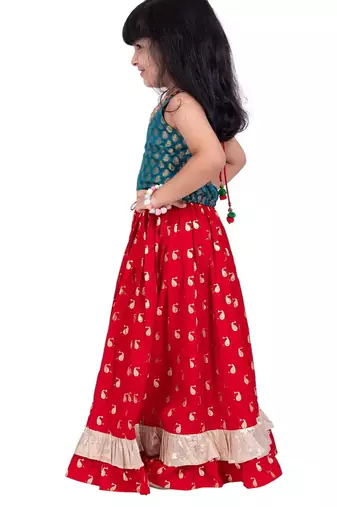 Brocade woven sleeveless embellished top with lehenga-rama green & red