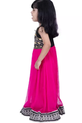 Sleeveless embellished gown-black & pink