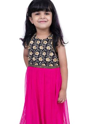Sleeveless embellished gown-black & pink 5