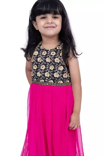Sleeveless embellished gown-black & pink