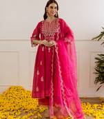 Magenta embroidered chanderi kurta set