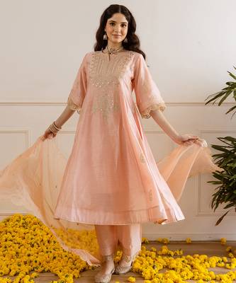 Peach embroidered chanderi kurta set 1