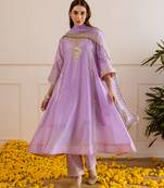 Lilac embroidered chanderi kurta set