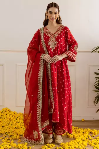 Red embroidered chanderi kurta set
