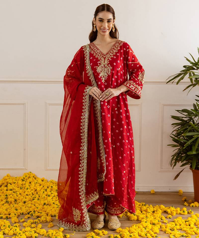 Red embroidered chanderi kurta set