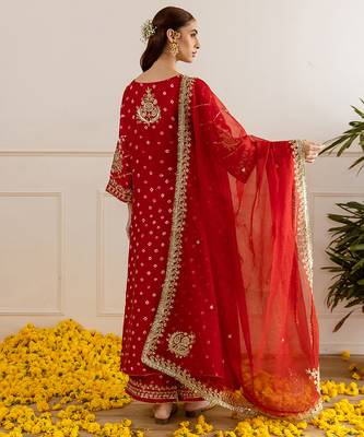 Red embroidered chanderi kurta set 4