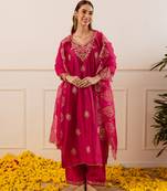 Magenta embroidered chanderi kurta set
