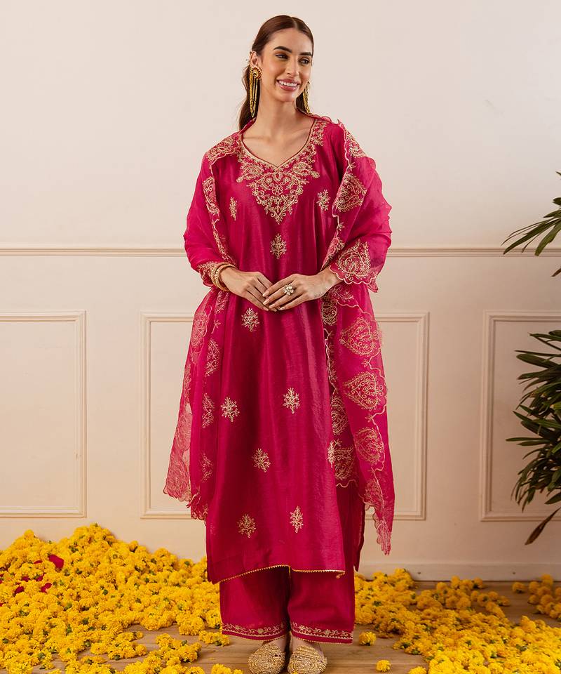 Magenta embroidered chanderi kurta set